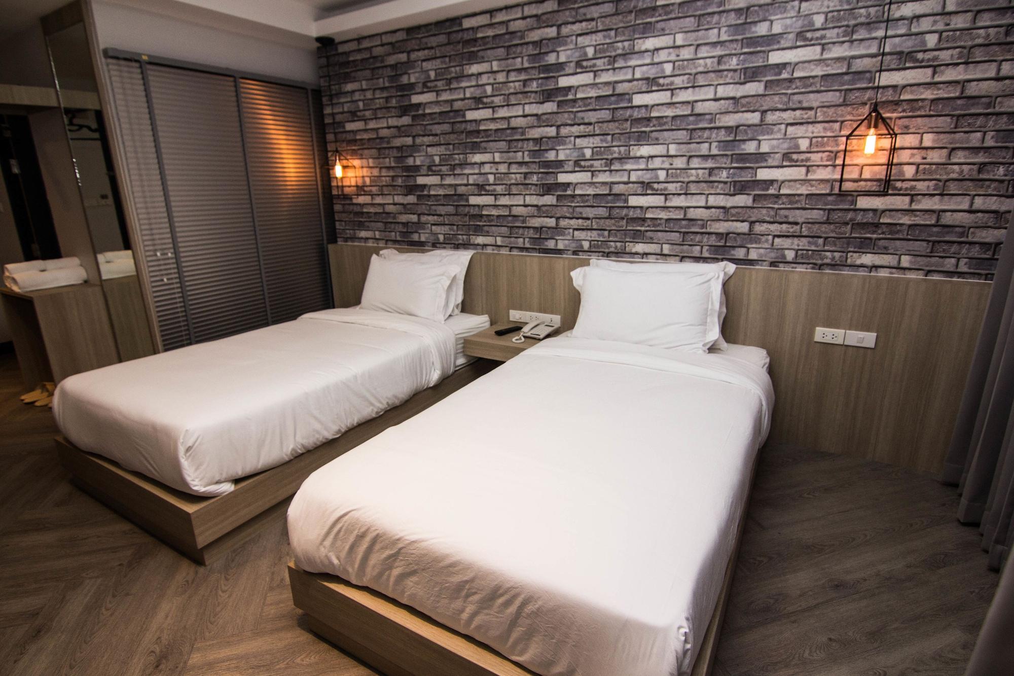 168 Studio Hotel Ubon Ratchathani Εξωτερικό φωτογραφία