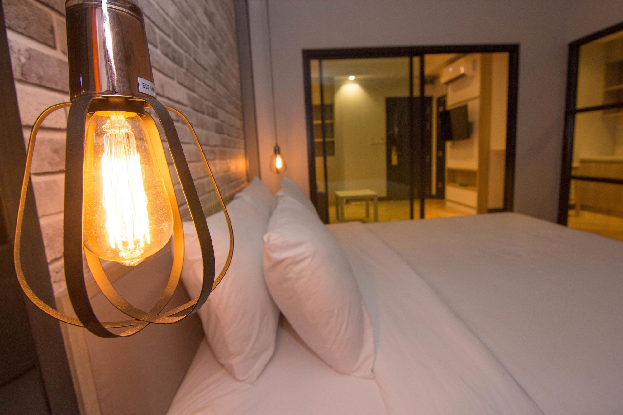 168 Studio Hotel Ubon Ratchathani Εξωτερικό φωτογραφία
