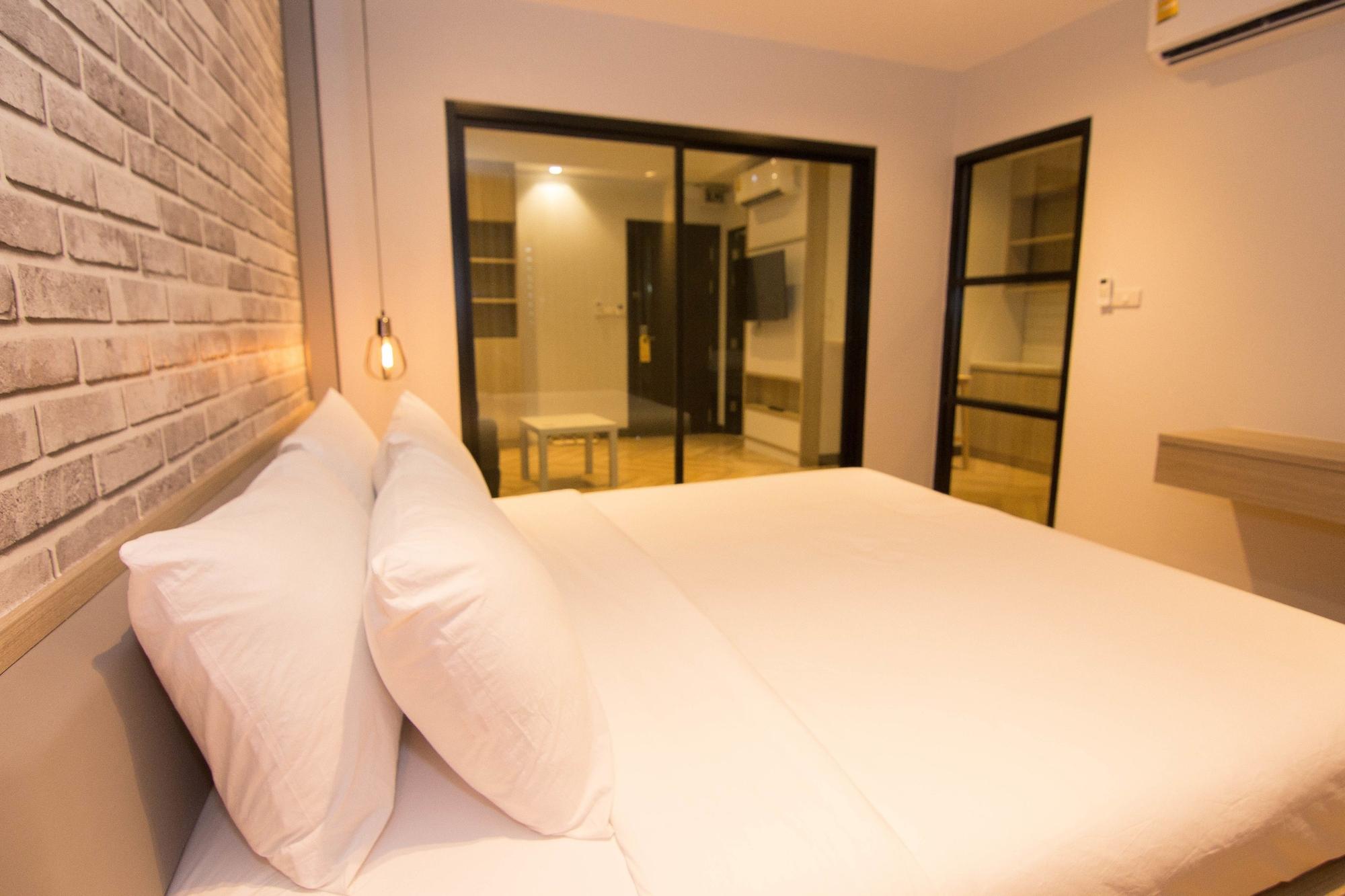 168 Studio Hotel Ubon Ratchathani Εξωτερικό φωτογραφία