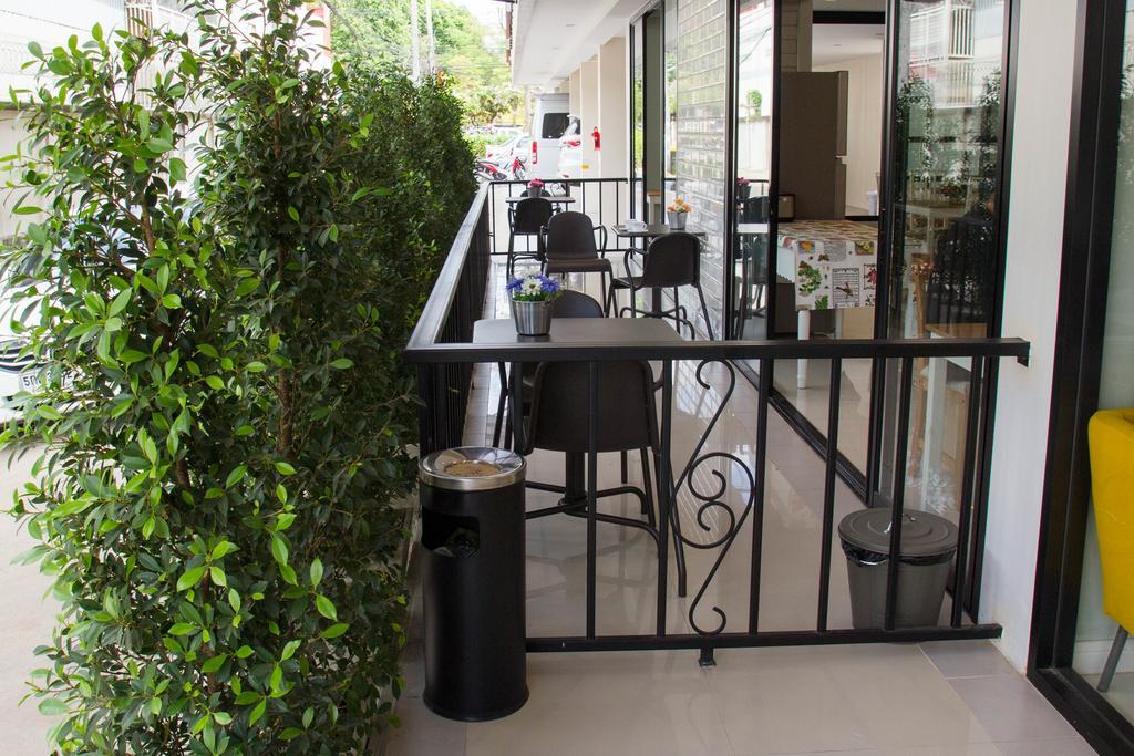 168 Studio Hotel Ubon Ratchathani Εξωτερικό φωτογραφία